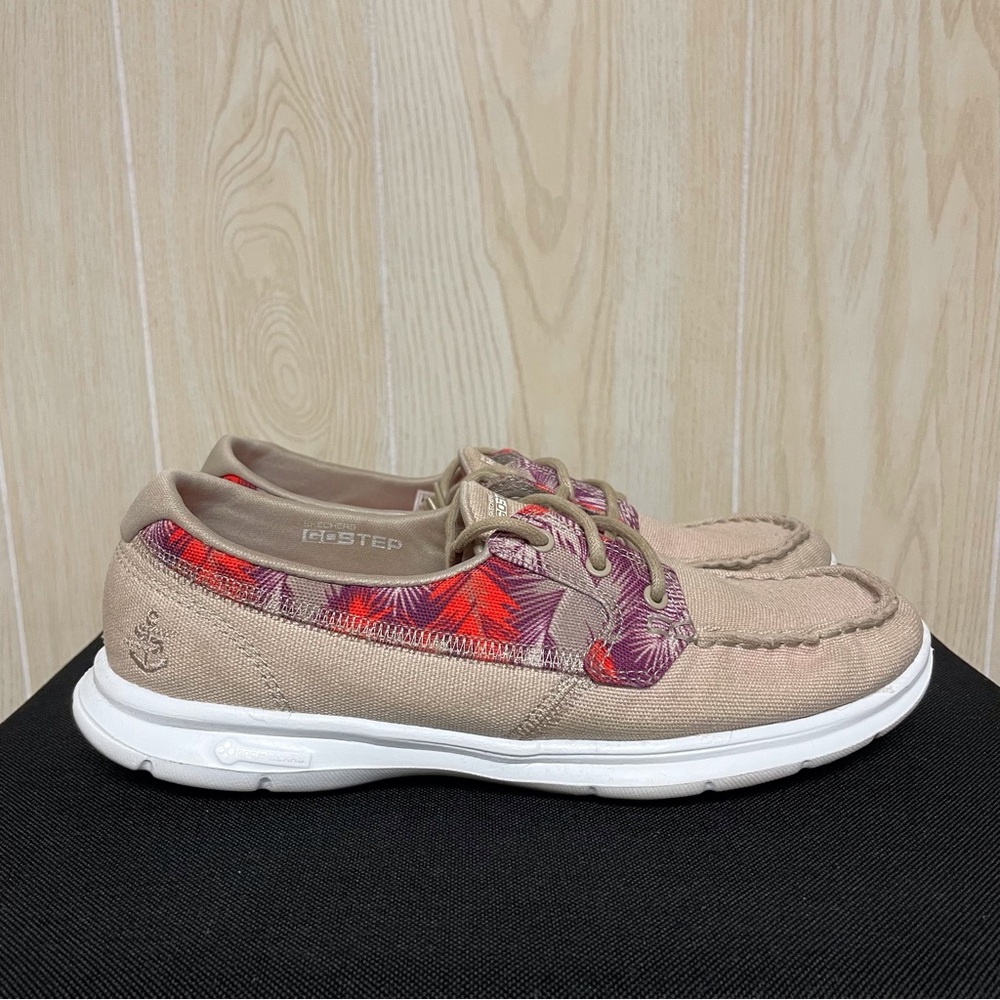 Skechers GO STEP Cabana Beige Women’s Boat Shoes - Sz 8.5